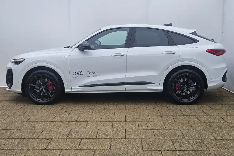 Audi Q5 din 2025 cu 1.872 km - oferta AUD153282 - foto 4