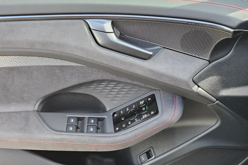 Audi A6 din 2025 cu 1.256 km - oferta AUD153283 - foto 10