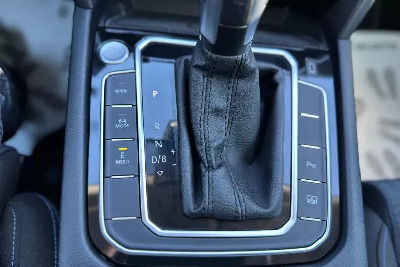 Volkswagen Passat din 2021 cu 97.600 km - oferta VOL153285 - foto 7