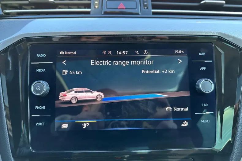 Volkswagen Passat din 2021 cu 97.600 km - oferta VOL153285 - foto 28