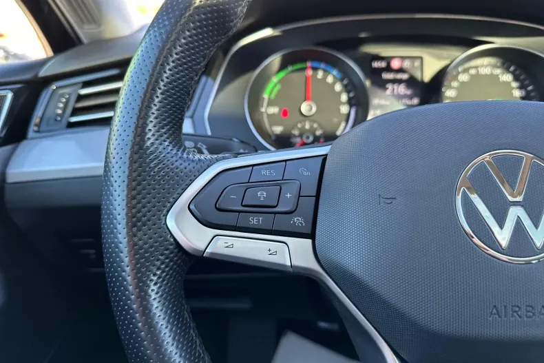 Volkswagen Passat din 2021 cu 97.600 km - oferta VOL153285 - foto 30