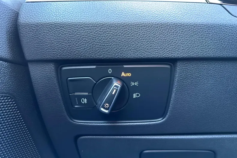 Volkswagen Passat din 2021 cu 97.600 km - oferta VOL153285 - foto 33