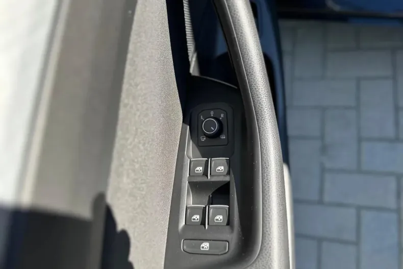 Volkswagen Passat din 2021 cu 97.600 km - oferta VOL153285 - foto 34