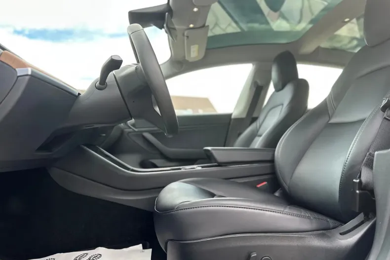 Tesla Model 3 din 2020 cu 69.854 km - oferta TES153286 - foto 20