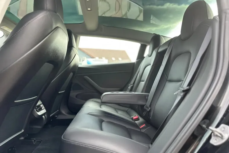 Tesla Model 3 din 2020 cu 69.854 km - oferta TES153286 - foto 27