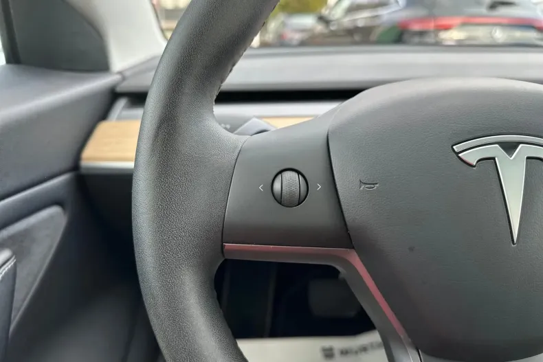 Tesla Model 3 din 2020 cu 69.854 km - oferta TES153286 - foto 37