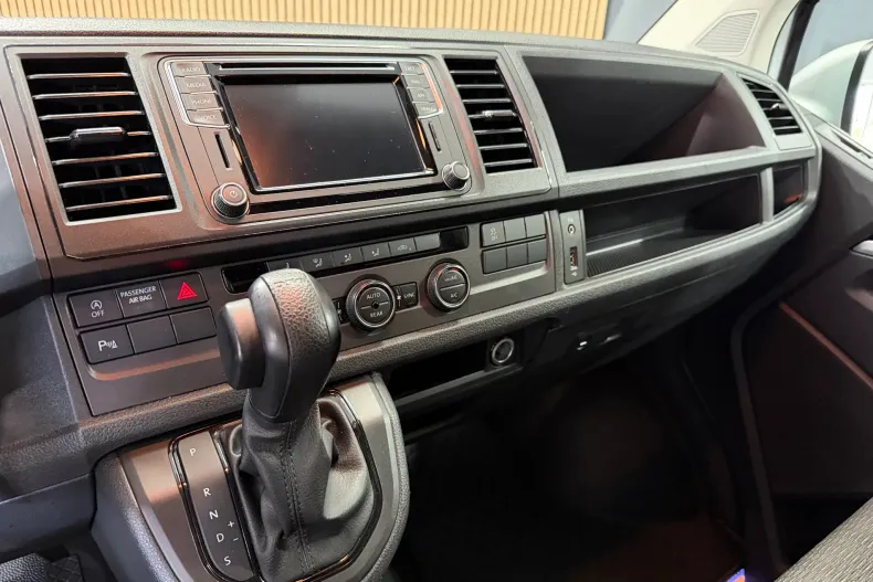 Volkswagen Caravelle din 2019 cu 148.925 km - oferta VOL153287 - foto 10