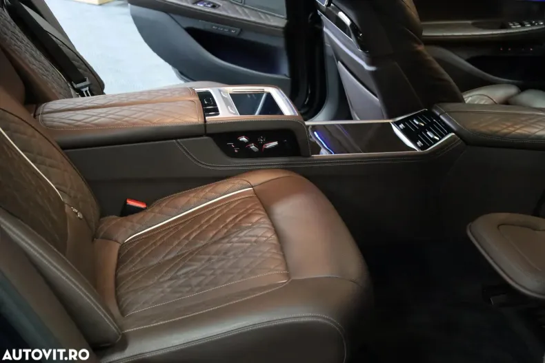 BMW Seria 7 din 2020 cu 34.000 km - oferta BMW153289 - foto 18