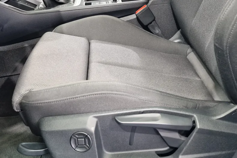 Audi Q3 din 2024 cu 11.586 km - oferta AUD153290 - foto 17