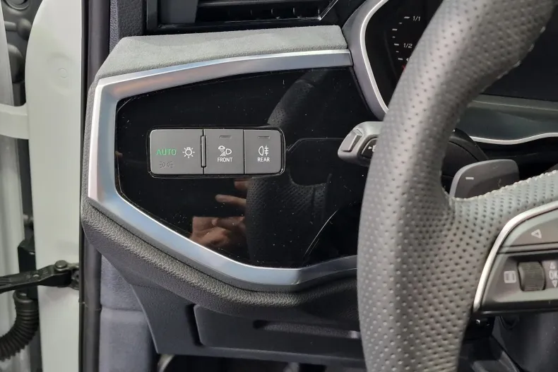 Audi Q3 din 2024 cu 11.586 km - oferta AUD153290 - foto 19