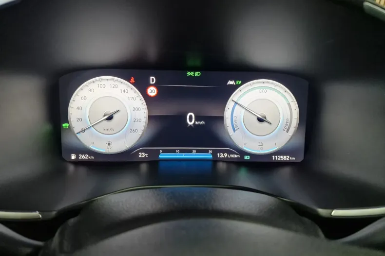 Hyundai SANTA FE din 2022 cu 112.582 km - oferta HYU153292 - foto 9