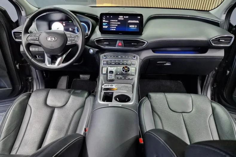 Hyundai SANTA FE din 2022 cu 112.582 km - oferta HYU153292 - foto 17