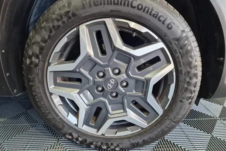 Hyundai SANTA FE din 2022 cu 112.582 km - oferta HYU153292 - foto 38