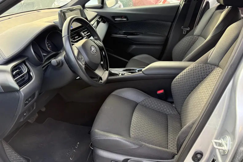 Toyota C-HR din 2023 cu 80.800 km - oferta TOY153294 - foto 21