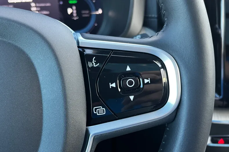 Volvo XC60 din 2021 cu 82.699 km - oferta VOL153299 - foto 17