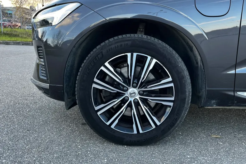 Volvo XC60 din 2021 cu 82.699 km - oferta VOL153299 - foto 27