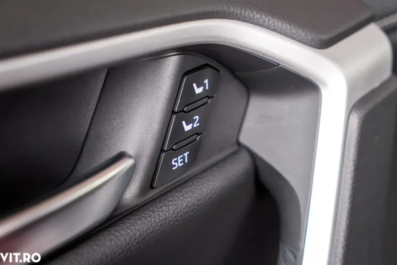 Toyota RAV4 din 2020 cu 104.000 km - oferta TOY153314 - foto 26