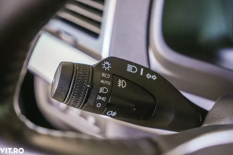 Volvo XC90 din 2019 cu 99.000 km - oferta VOL153315 - foto 19