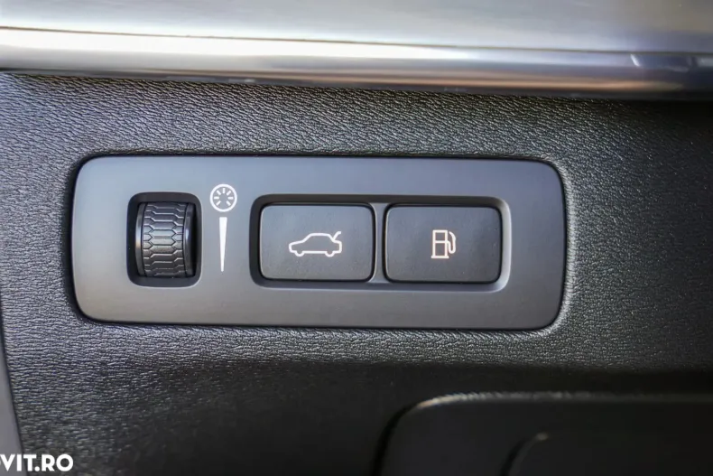 Volvo XC90 din 2019 cu 99.000 km - oferta VOL153315 - foto 22