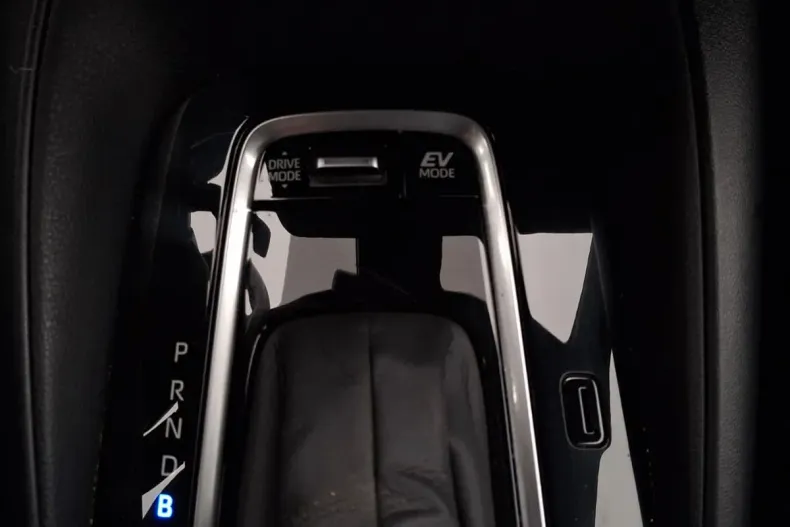 Toyota Corolla din 2020 cu 64.862 km - oferta TOY153317 - foto 23