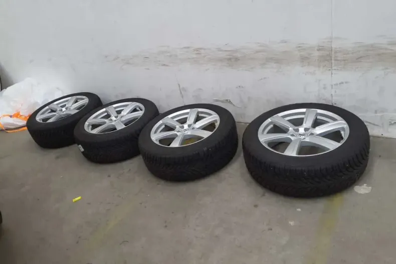 Volvo XC90 din 2022 cu 96.638 km - oferta VOL153318 - foto 22