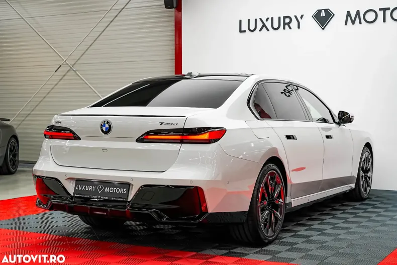 BMW Seria 7 din 2025 cu 20 km - oferta BMW153322 - foto 19