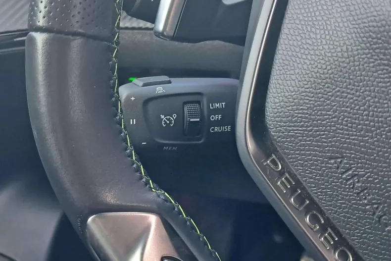 Peugeot 2008 din 2022 cu 49.555 km - oferta PEU153325 - foto 6