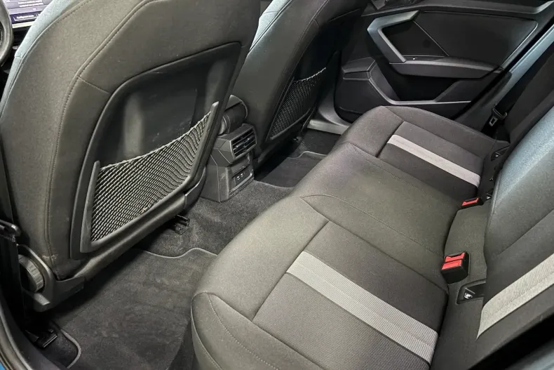 Audi A3 din 2022 cu 70.400 km - oferta AUD153328 - foto 19