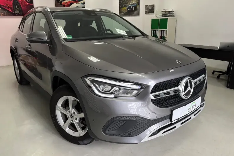 Mercedes-Benz GLA din 2023 cu 49.900 km - oferta MER153330 - foto 3