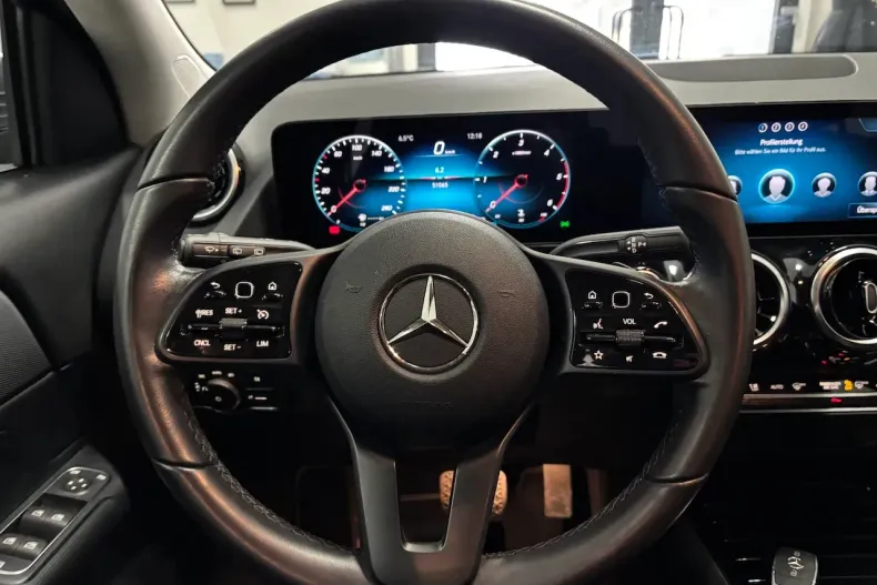 Mercedes-Benz GLA din 2023 cu 49.900 km - oferta MER153330 - foto 22