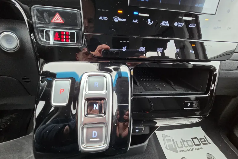 Hyundai STARIA din 2025 cu 10 km - oferta HYU153331 - foto 11