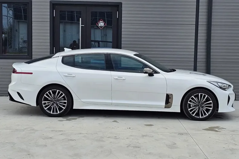 Kia Stinger din 2019 cu 108.000 km - oferta KIA153337 - foto 7