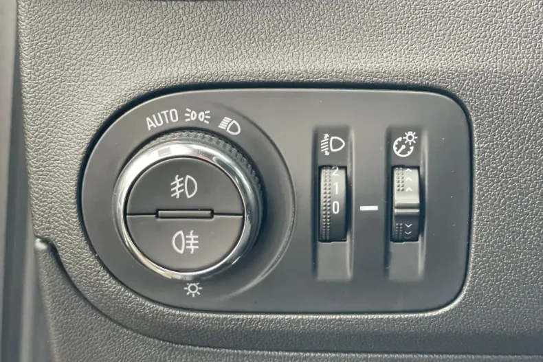 Opel Crossland din 2023 cu 88.798 km - oferta OPE153340 - foto 11