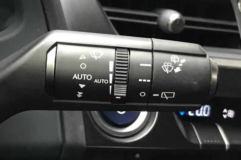 Lexus UX din 2021 cu 77.777 km - oferta LEX153342 - foto 22