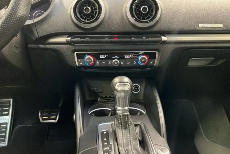 Audi A3 din 2020 cu 73.700 km - oferta AUD153345 - foto 14