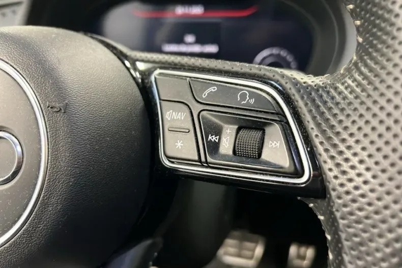 Audi A3 din 2020 cu 73.700 km - oferta AUD153345 - foto 21