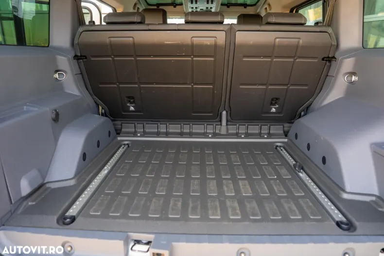 INEOS Grenadier din 2024 cu 35.900 km - oferta INE153351 - foto 12