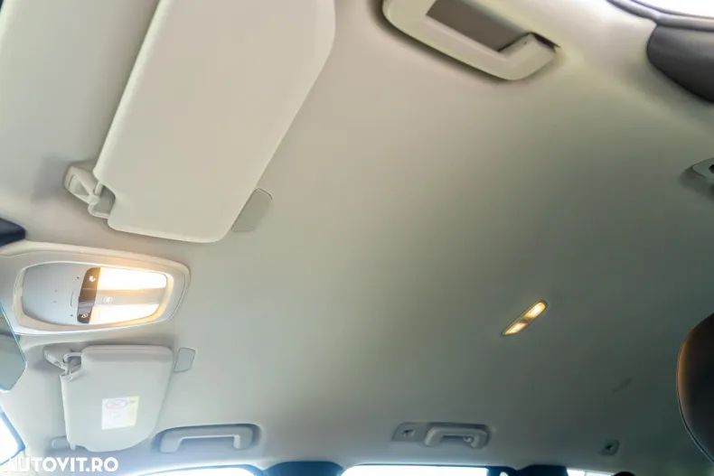 Volvo XC90 din 2025 cu 50 km - oferta VOL153352 - foto 17