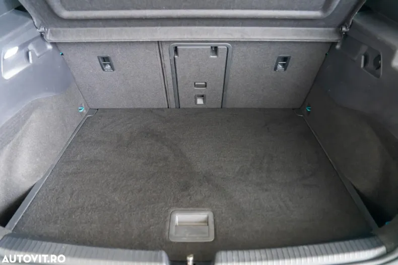 Volkswagen ID.3 din 2021 cu 41.153 km - oferta VOL153353 - foto 22