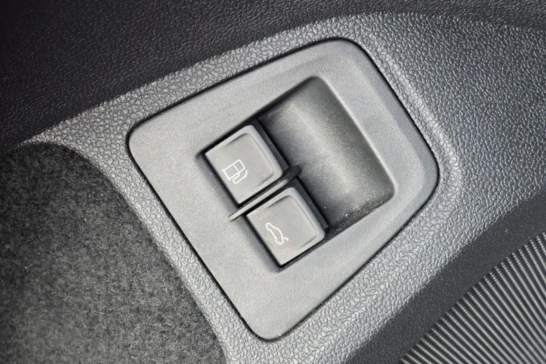 Volkswagen Tiguan din 2021 cu 99.250 km - oferta VOL153355 - foto 24