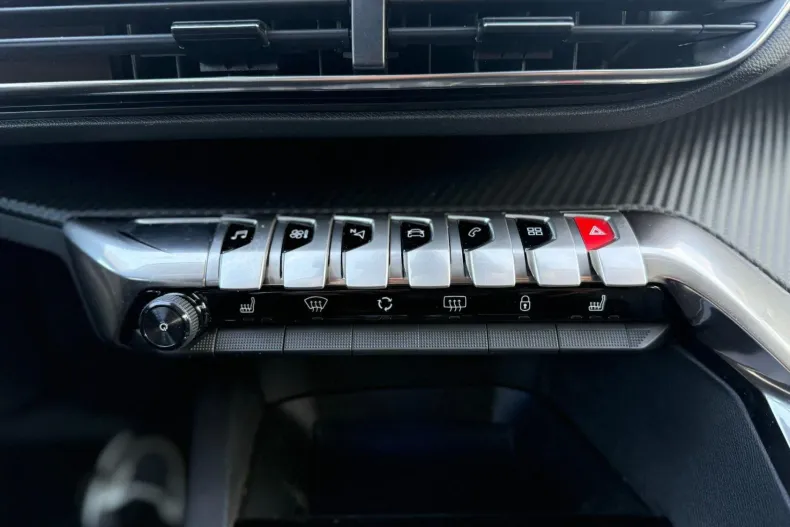 Peugeot 3008 din 2022 cu 90.070 km - oferta PEU153356 - foto 21