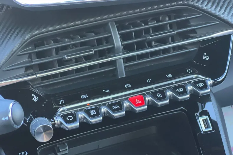 Peugeot 2008 din 2021 cu 48.000 km - oferta PEU153359 - foto 20