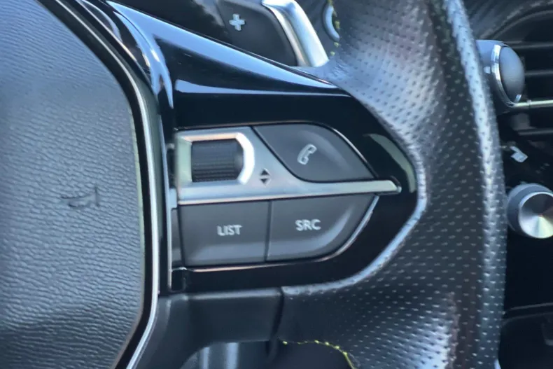 Peugeot 2008 din 2021 cu 48.000 km - oferta PEU153359 - foto 21