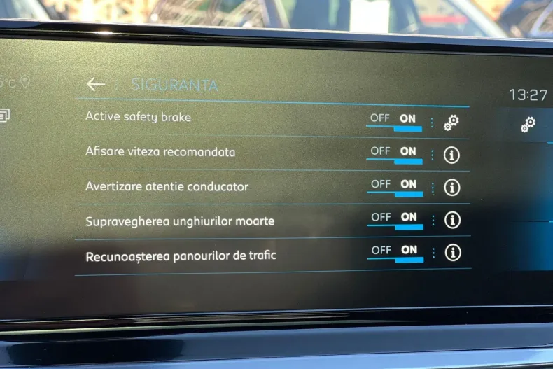 Peugeot 2008 din 2021 cu 48.000 km - oferta PEU153359 - foto 33