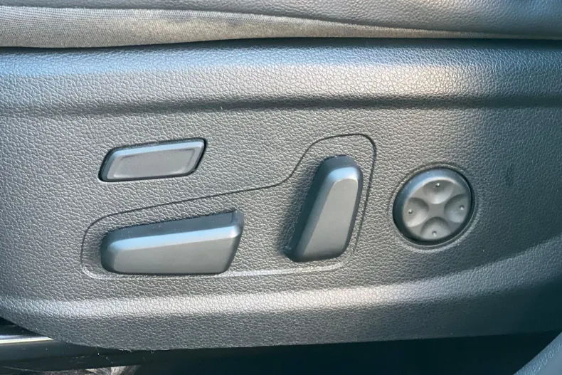 Hyundai SANTA FE din 2021 cu 68.000 km - oferta HYU153365 - foto 15