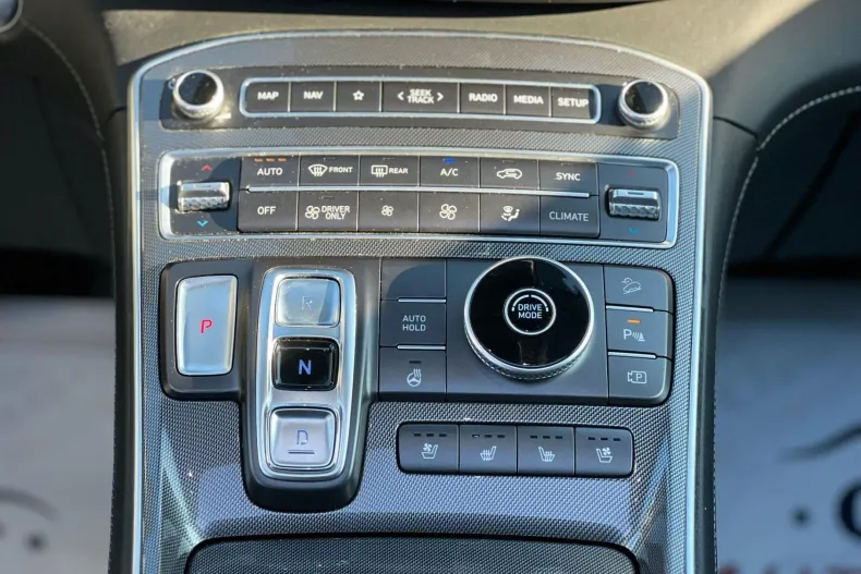 Hyundai SANTA FE din 2021 cu 68.000 km - oferta HYU153365 - foto 22