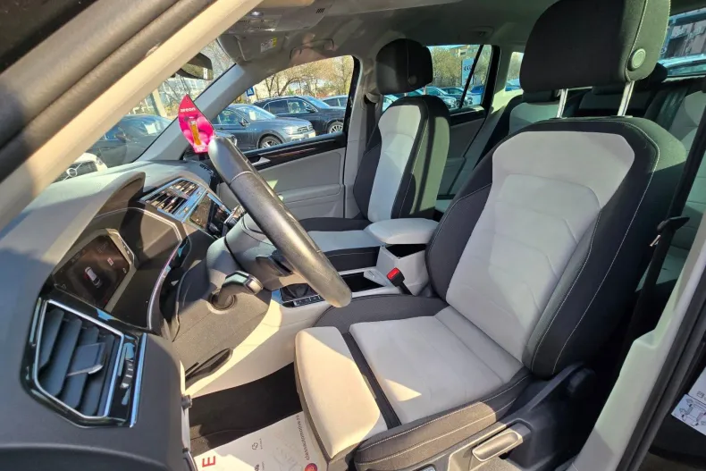 Volkswagen Tiguan din 2022 cu 59.345 km - oferta VOL153366 - foto 7