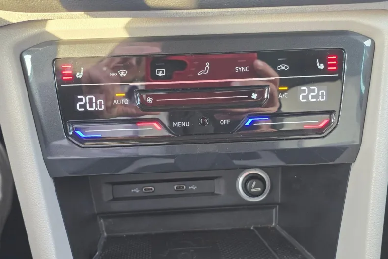 Volkswagen Tiguan din 2022 cu 59.345 km - oferta VOL153366 - foto 18