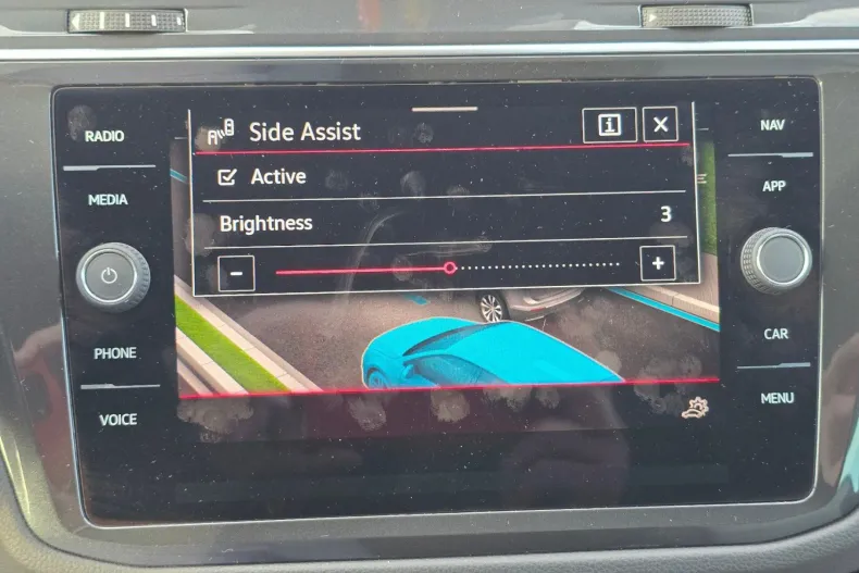 Volkswagen Tiguan din 2022 cu 59.345 km - oferta VOL153366 - foto 24