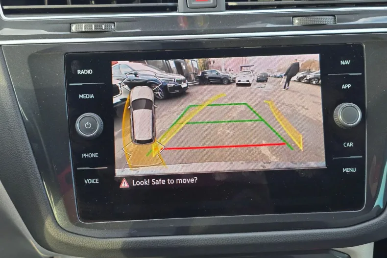 Volkswagen Tiguan din 2022 cu 59.345 km - oferta VOL153366 - foto 27